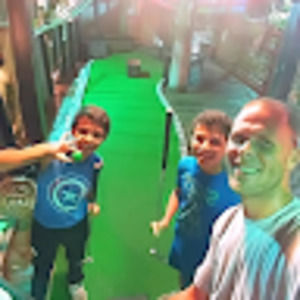 Meet your Posher, Adam